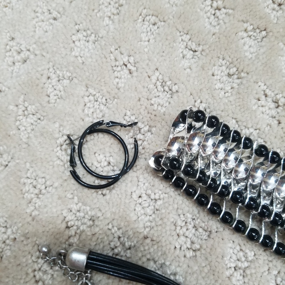 jewelry bundle - Picture 2 of 6